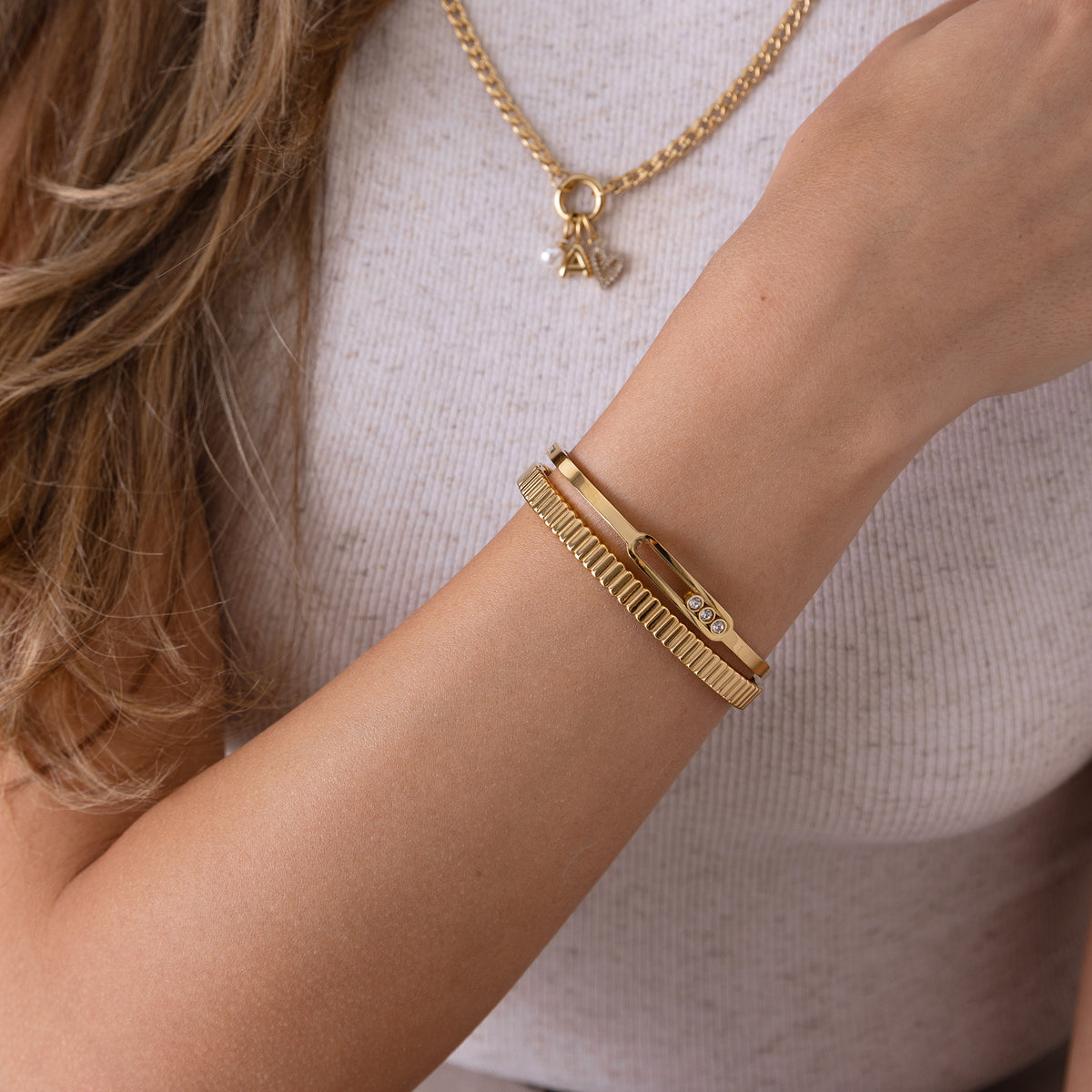 Bangle Moving Zirconia Gold
