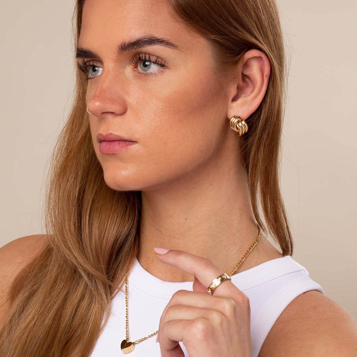 Twist stud earring - No discoloration