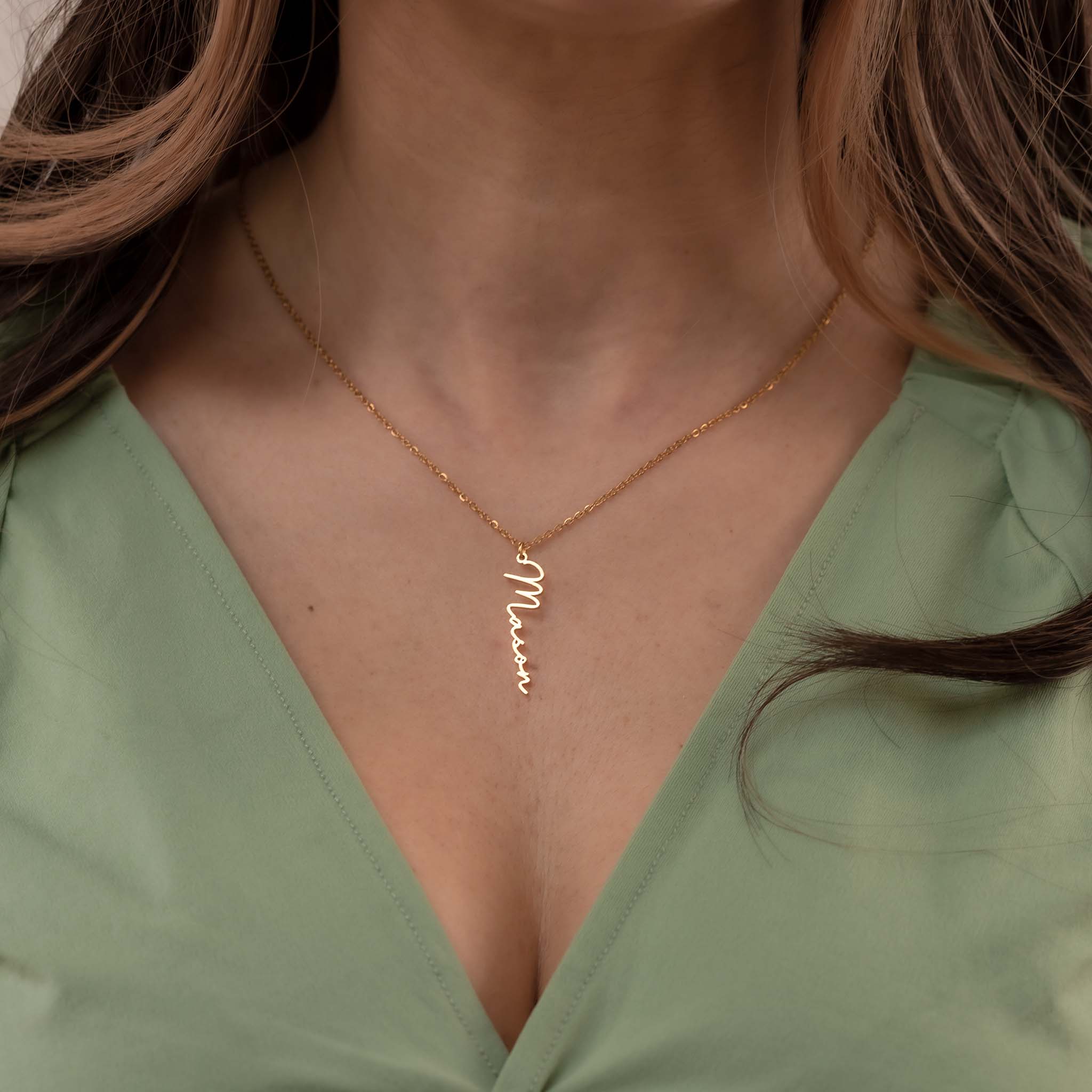 Vertical name necklace rosé gold – DUCETT - Main Image