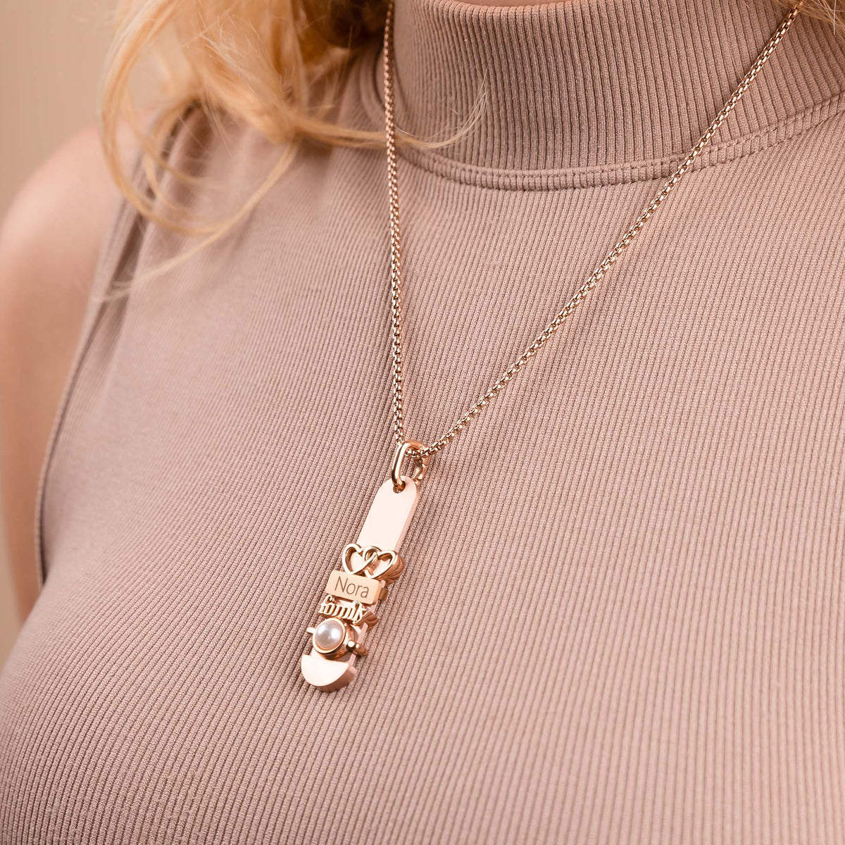 Mesh charm necklace - No discoloration