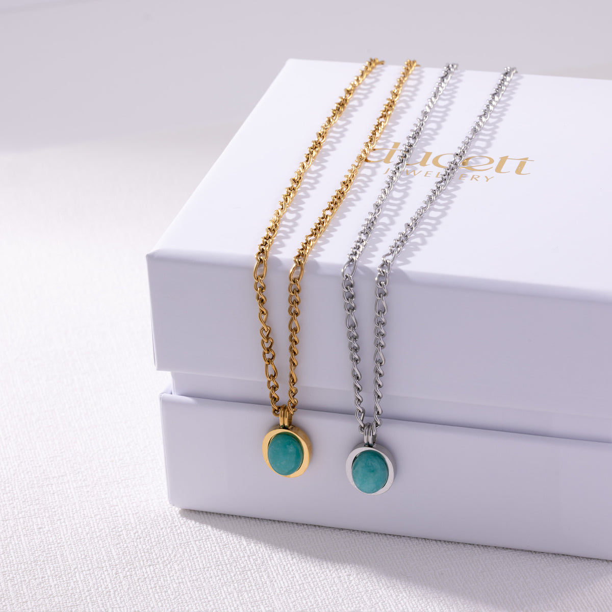 Azura chain gold - worn