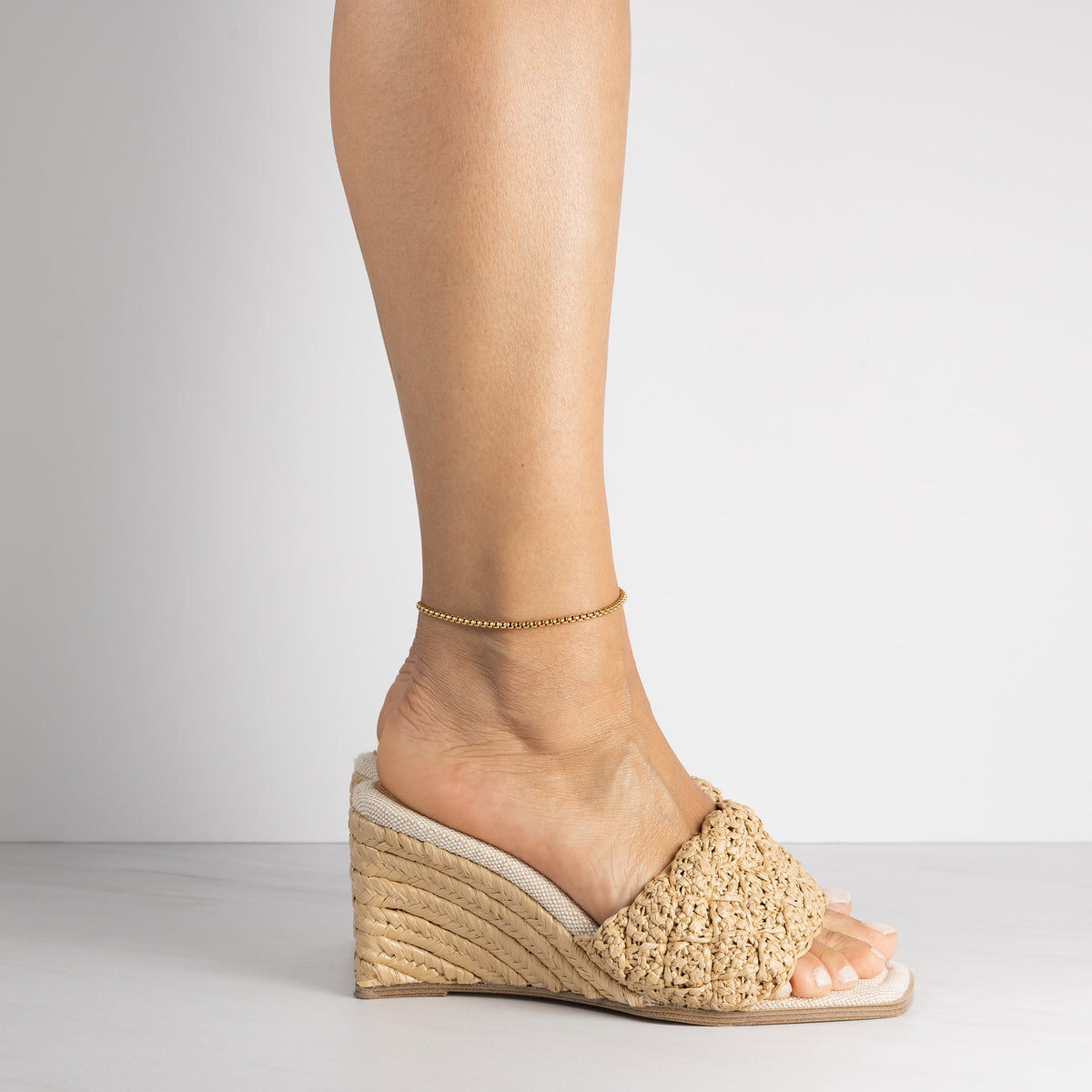 Legacy anklet gold - worn