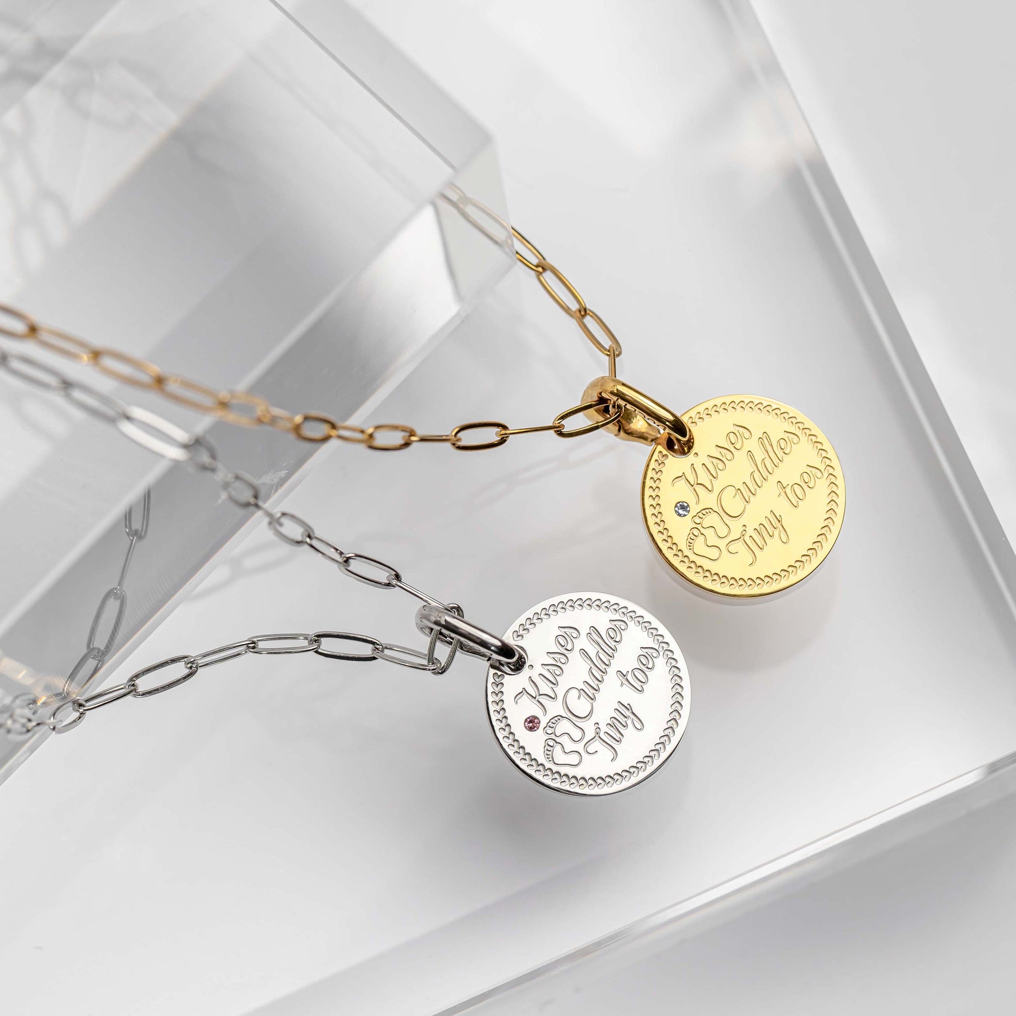 Pacific necklace - No discoloration